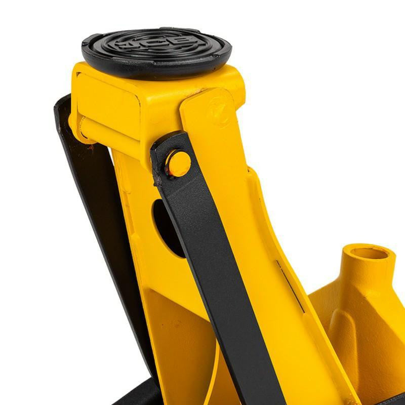 JCB 2.5 Tonne Low-Profile Hydraulic Trolley Jack – JCB Tools