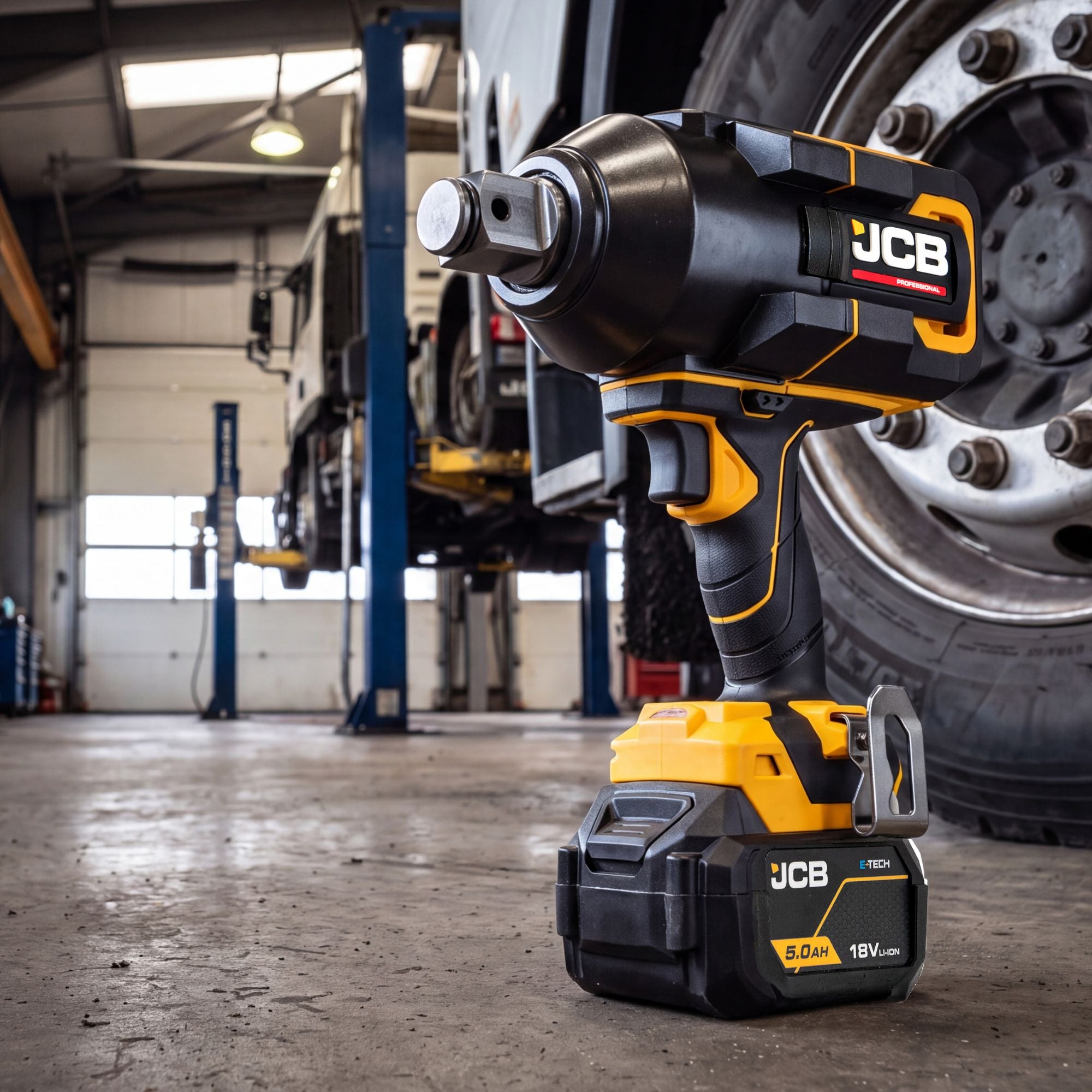JCB Pro 2,300Nm, 1" Drive, 18V Impact Wrench, Brushless, 2,100Nm Fastening Torque | JCB-18PIW-2300